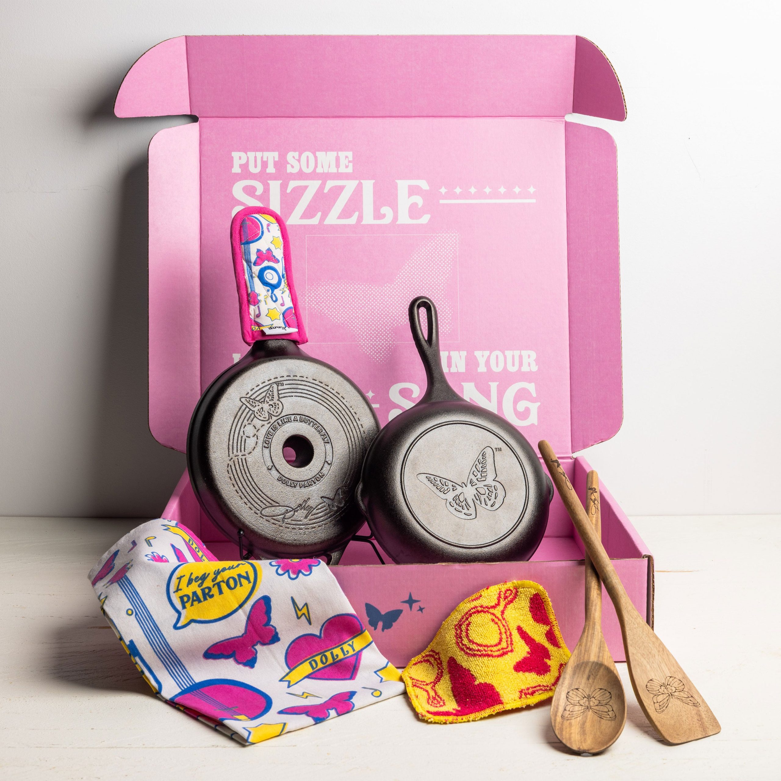 Dolly Parton Cast Iron Gift Set - Lodge