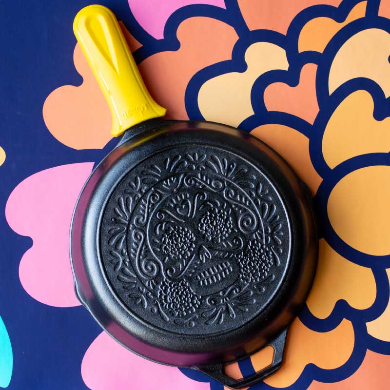 Seasoned Cast Iron Sugar Skull Skillet with Deluxe Handle Holder - Lodge