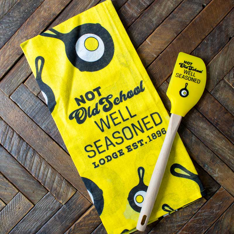 Not Old School Well Seasoned Accessory Set - Lodge
